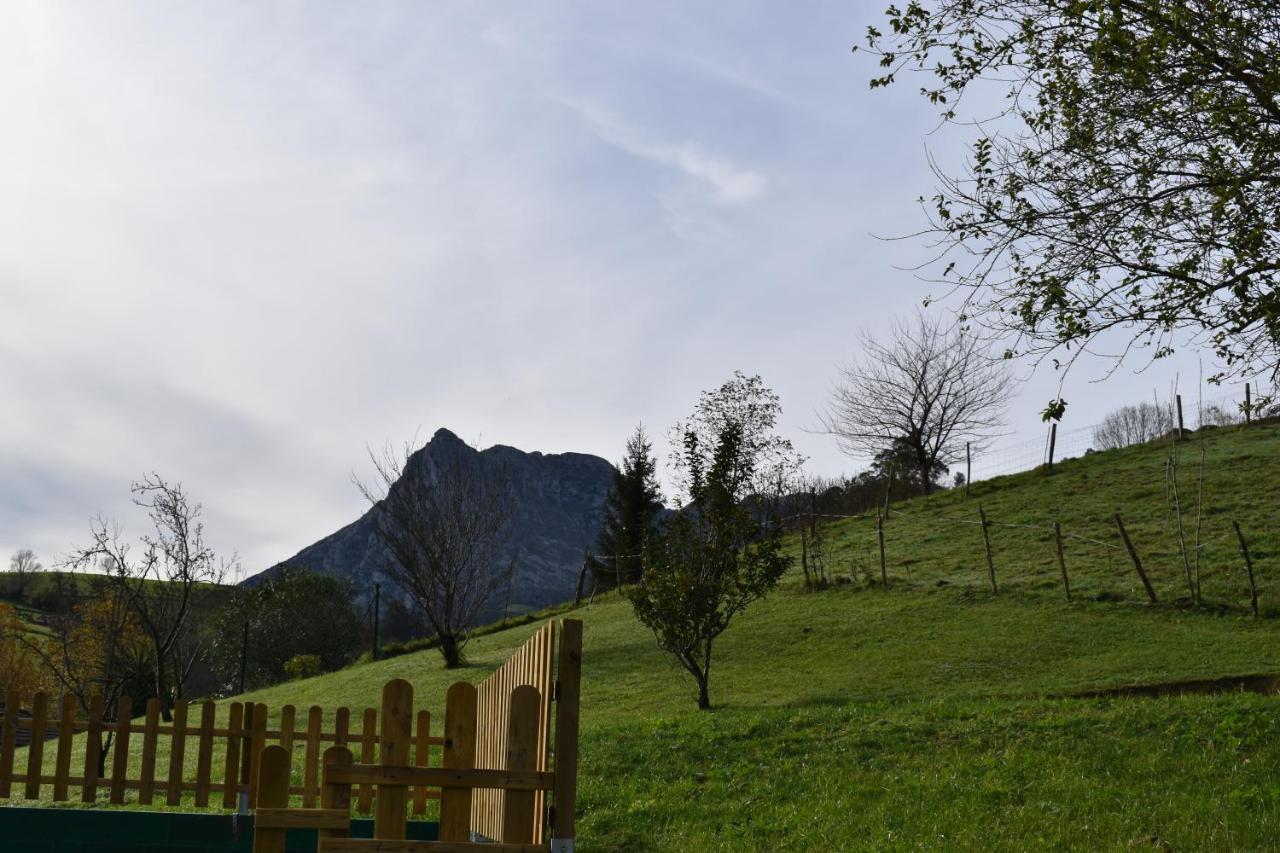 La Casa Azul, Vistas Impresionantes En Plena Naturaleza Con Jardin, Barbacoa, Saltador Y Acceso Al Rio Ason Villa Ramales de la Victoria Exterior foto