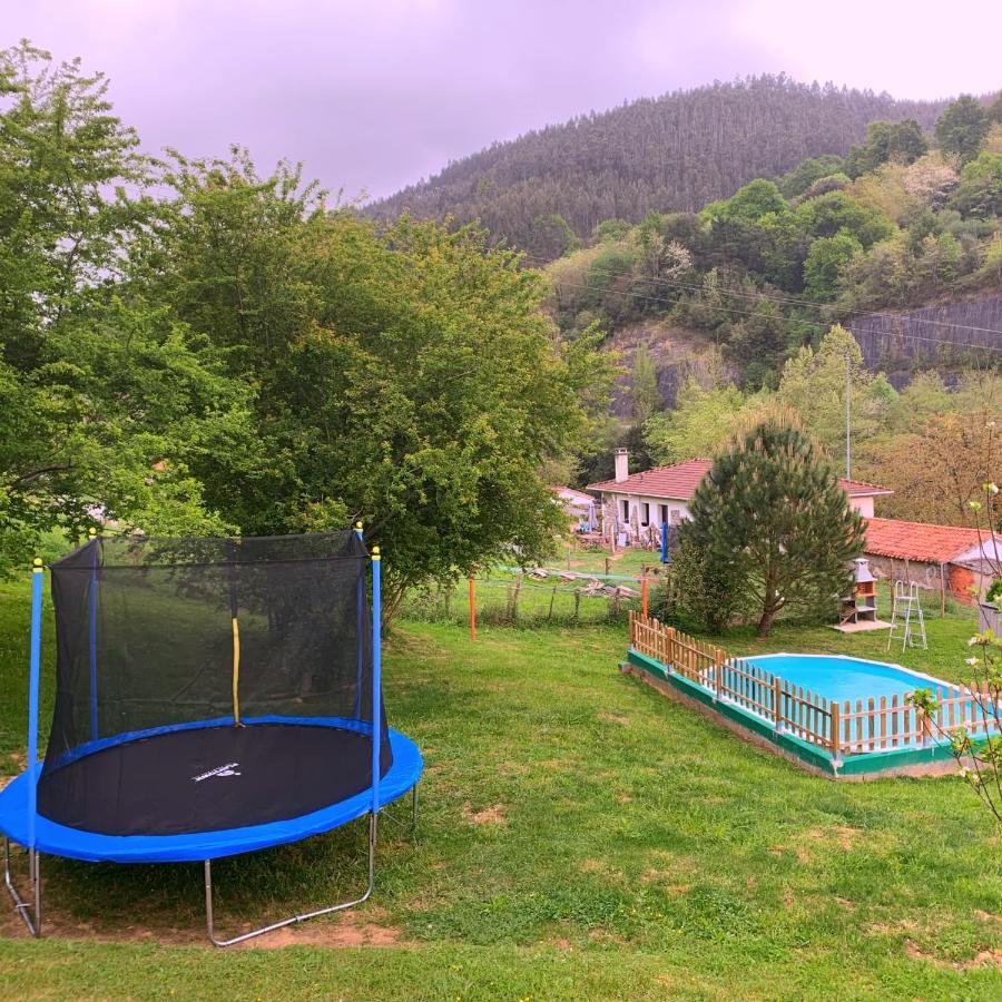 La Casa Azul, Vistas Impresionantes En Plena Naturaleza Con Jardin, Barbacoa, Saltador Y Acceso Al Rio Ason Villa Ramales de la Victoria Exterior foto